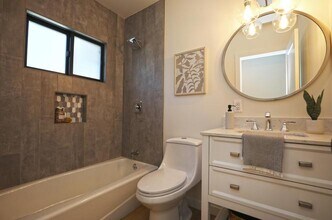 436 W Valerio St in Santa Barbara, CA - Building Photo - Building Photo