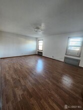 300 Revere Ave in Union, NJ - Building Photo - Building Photo