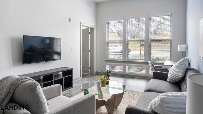 2165 Nolensville Pk, Unit 1-118 in Nashville, TN - Building Photo - Building Photo