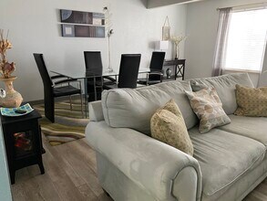 687 Marina Dr in Boulder City, NV - Building Photo - Building Photo