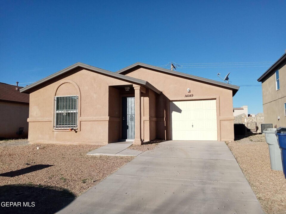 14149 Lasso Rock Dr in El Paso, TX - Building Photo