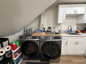 5418 Baja Dr-Unit -5418 Baja Dr Unit 2 in San Diego, CA - Building Photo - Building Photo