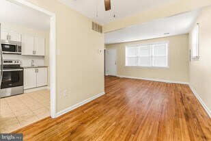 305 American Way in Voorhees Township, NJ - Building Photo