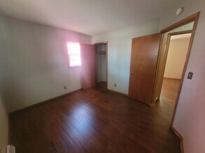3207 E 41st St in Des Moines, IA - Building Photo - Building Photo