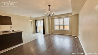 74 Tilbury St in Breslau, ON - Building Photo