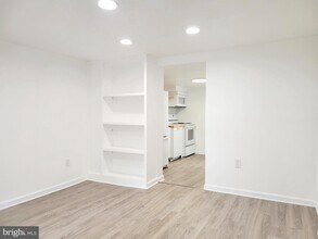 233 Kern St in Winchester, VA - Foto de edificio - Building Photo