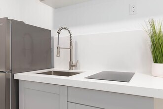 1826 Jefferson St in Hollywood, FL - Building Photo - Building Photo