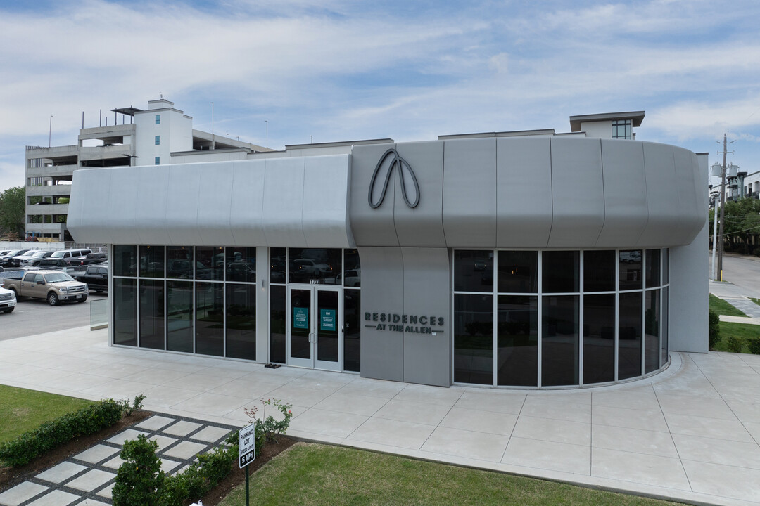 Residences at The Allen in Houston, TX - Foto de edificio