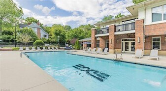 1600 W 1st St in Winston-Salem, NC - Building Photo