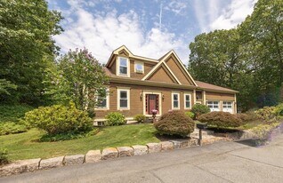 9 Washington Ave in Woburn, MA - Building Photo