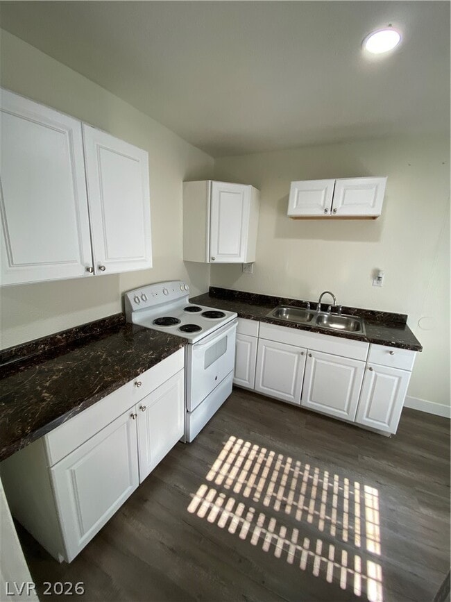 property at 1711 Santa Paula Dr