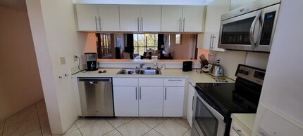 3993 Cypress Reach Ct in Pompano Beach, FL - Building Photo - Building Photo