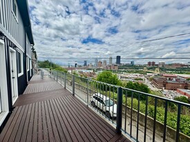 832-834-834 Windom St in Pittsburgh, PA - Building Photo