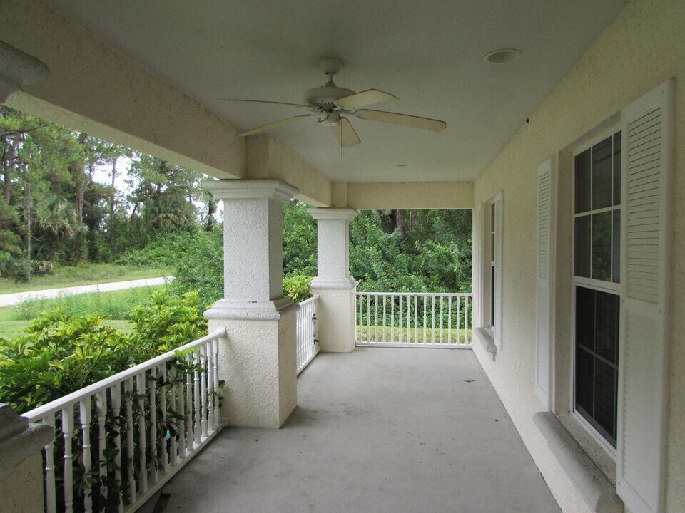 1623 Oak Ave in Lehigh Acres, FL - Building Photo