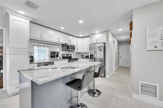 2631 NE 19th St in Pompano Beach, FL - Building Photo - Building Photo