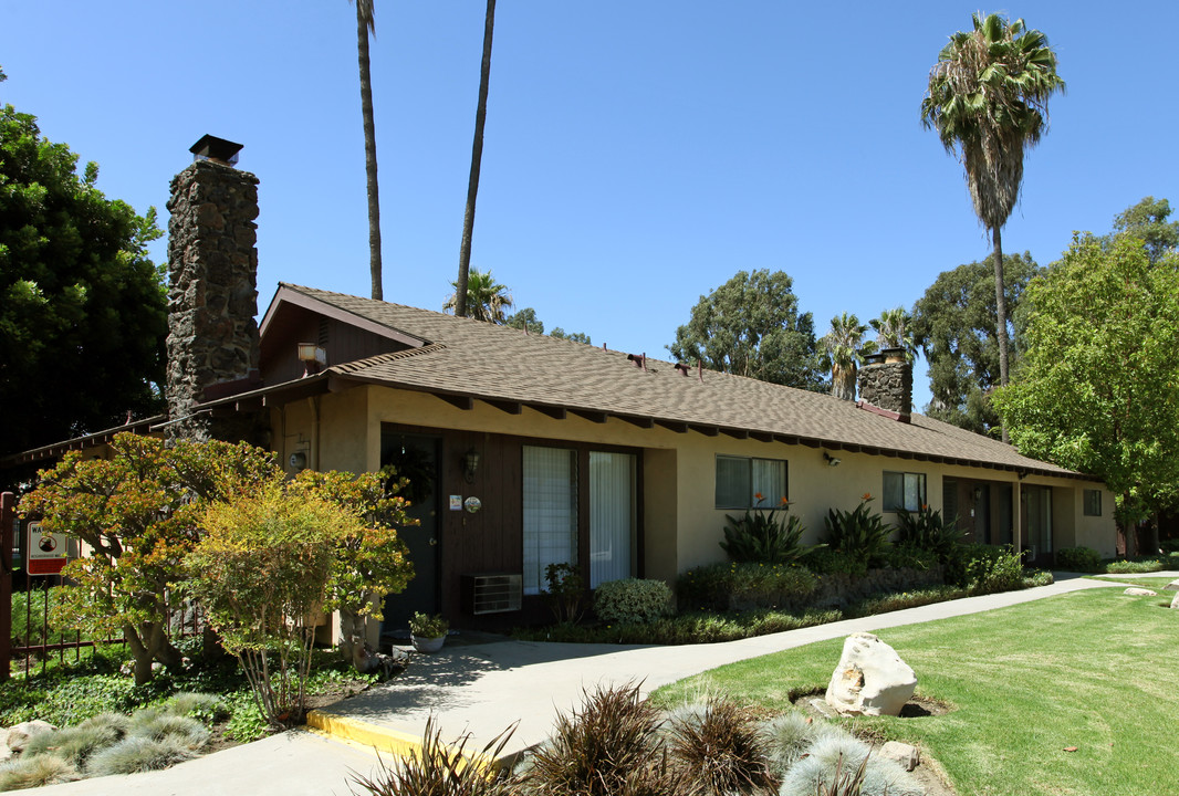 Waterstone Garden (wat117) in Tustin, CA - Building Photo