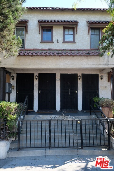 428 Rose Ave-Unit -B in Los Angeles, CA - Foto de edificio
