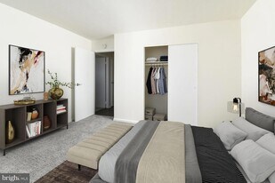 449 Hamilton St, Unit 312 in Norristown, PA - Building Photo