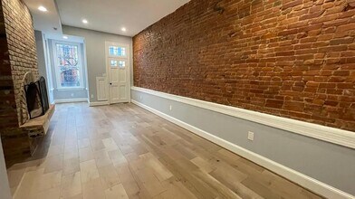 1115 1/2 5th St NW in Washington, DC - Building Photo - Building Photo