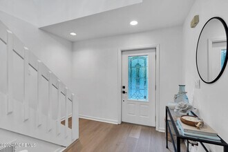 22 Devon Ct in Spring Lake, NJ - Building Photo - Building Photo
