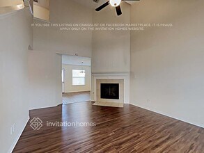 1015 Redcrest Springs Ct in Houston, TX - Foto de edificio - Building Photo