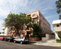 1629-1633 S Armacost Ave in Los Angeles, CA - Foto de edificio - Building Photo