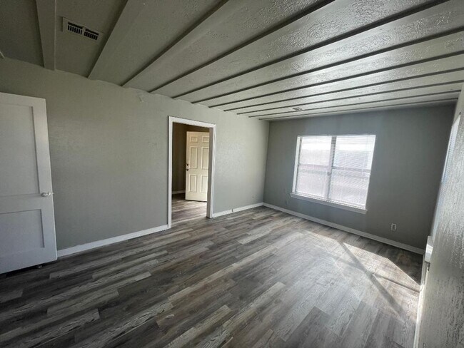 1026 Arkansas St in Norman, OK - Building Photo - Building Photo