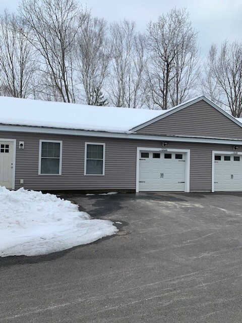 120 Oak St, Unit Oak Street A in Rollinsford, NH - Building Photo - Building Photo