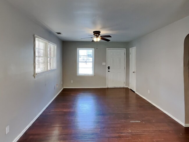 3831 Stone Rd SW in Atlanta, GA - Building Photo - Building Photo