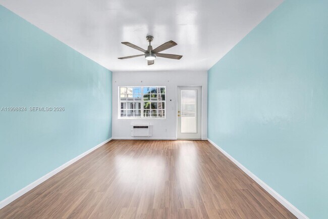 635 8th St in Miami Beach, FL - Foto de edificio - Building Photo