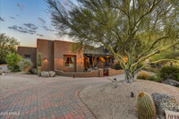 10989 E Taos Dr in Scottsdale, AZ - Foto de edificio - Building Photo