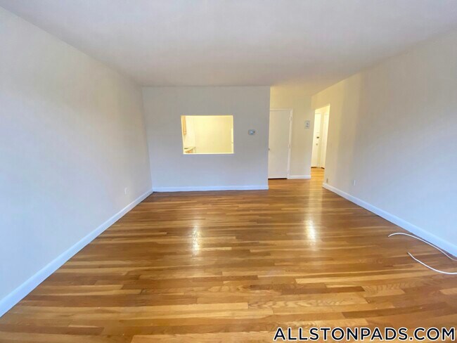 75 Gardner St in Boston, MA - Building Photo - Building Photo