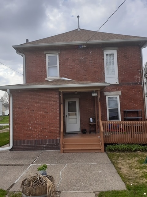 409 17th Ave in Moline, IL - Foto de edificio - Building Photo