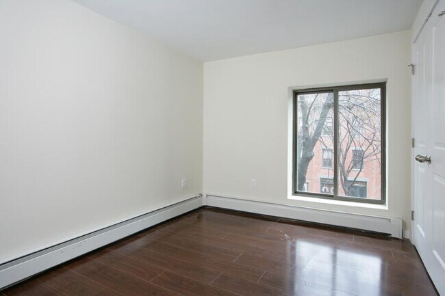 21 E Springfield St, Unit 2 in Boston, MA - Foto de edificio - Building Photo