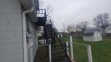 1009 E York St in Martinsville, IN - Building Photo - Building Photo