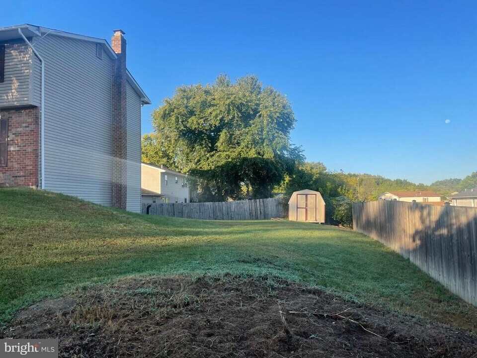 9803 Gay Dr in Upper Marlboro, MD - Building Photo