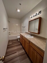 Broadway Apartments in Bellingham, WA - Building Photo - Building Photo