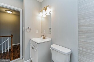 3422 Dunran Rd in Dundalk, MD - Building Photo - Building Photo