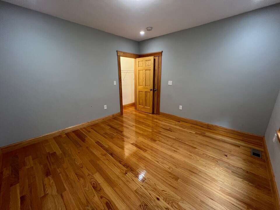 152 Winchester St, Unit 1 in Brookline, MA - Foto de edificio