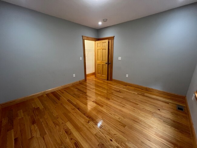152 Winchester St, Unit 1