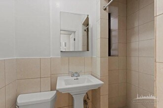 201 W 11th St in New York, NY - Building Photo - Building Photo