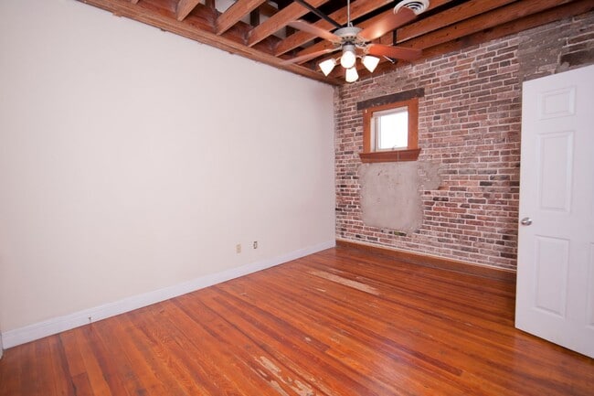 504 W Olive St in Springfield, MO - Building Photo - Building Photo