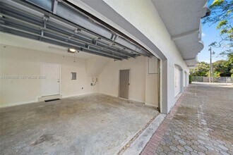 2951 Virginia St in Miami, FL - Building Photo - Building Photo