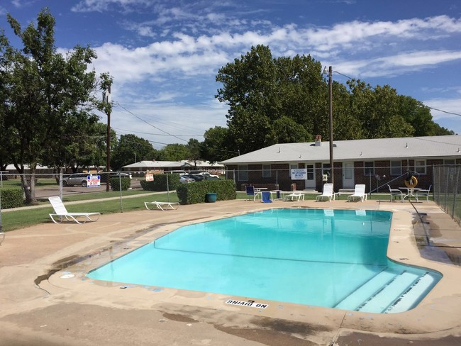 Holly Park Apartments