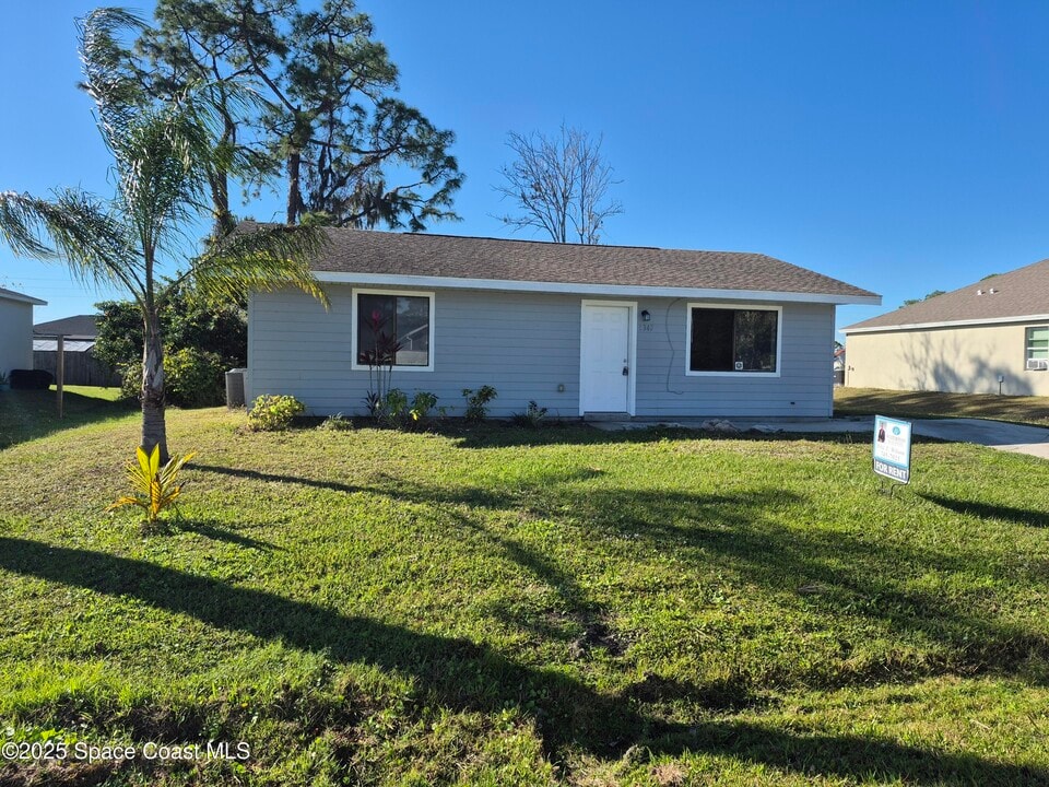 1342 Vandalia Ave SE in Palm Bay, FL - Building Photo