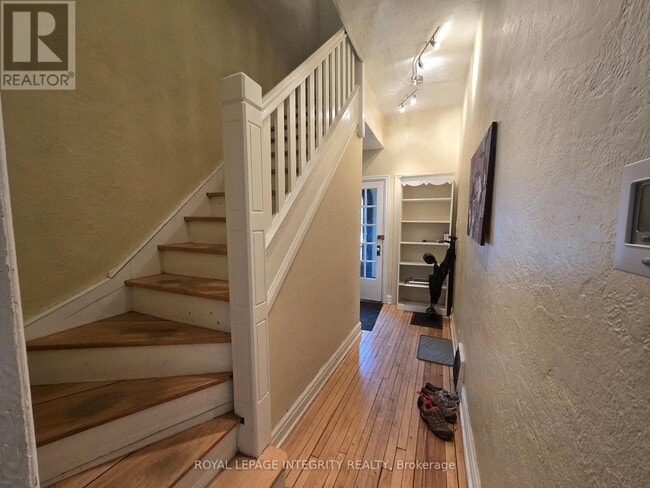 297 Crichton St in Ottawa, ON - Building Photo - Building Photo