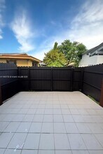 401 SW 109th Ave in Miami, FL - Building Photo - Building Photo