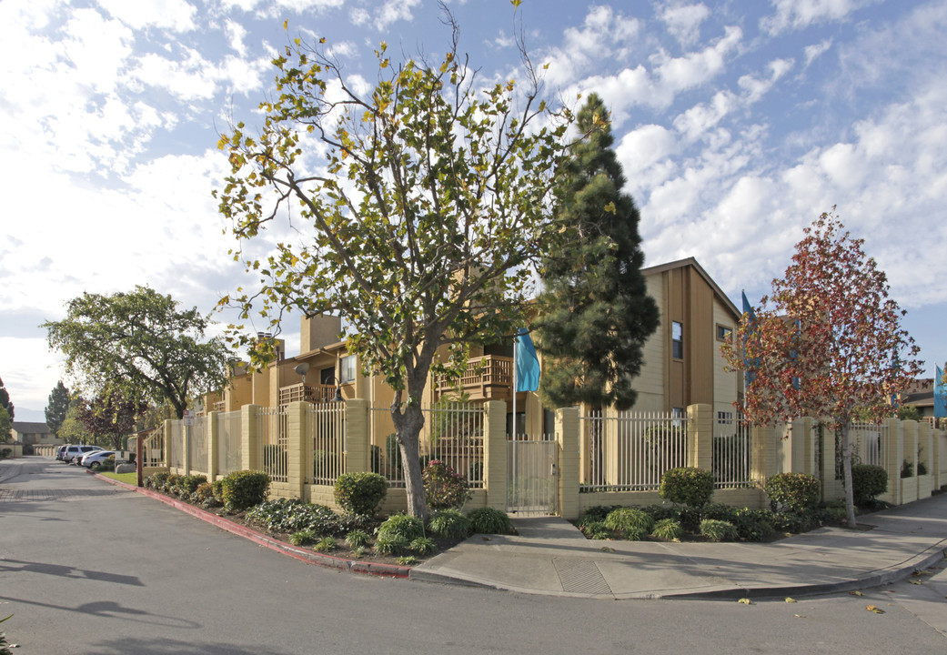 Laurel Grove in Salinas, CA - Building Photo