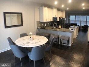 6212 Editors Park Dr in Hyattsville, MD - Building Photo - Building Photo