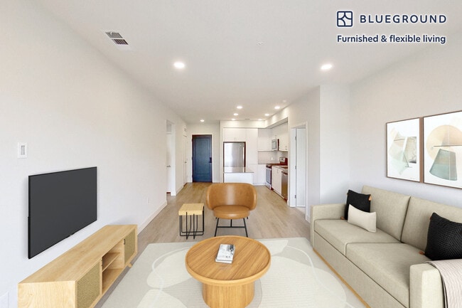 185 S State College Blvd in Brea, CA - Foto de edificio - Building Photo